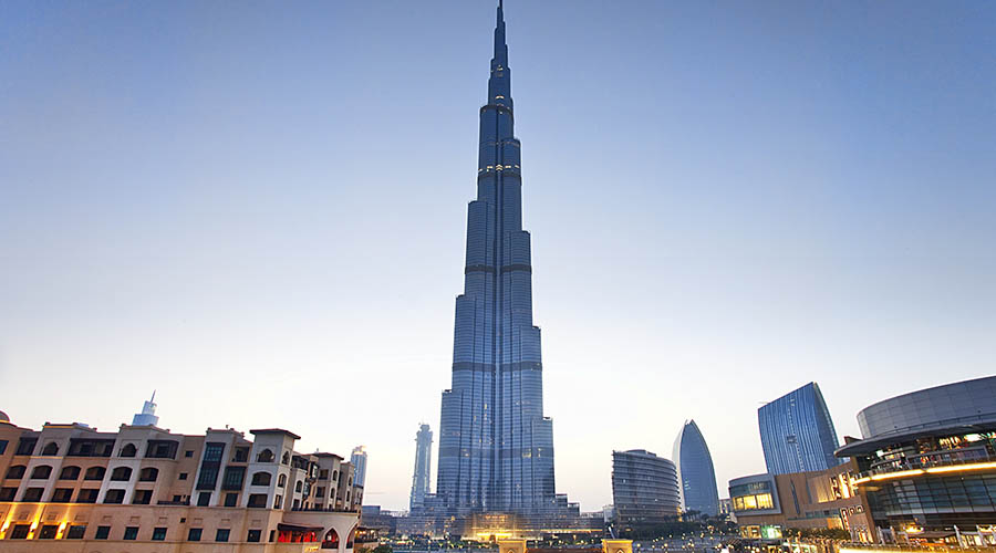 burj khalifa in dubai city tour