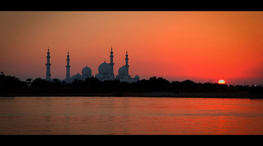 Grand-Mosque-in-Abu-dhabi